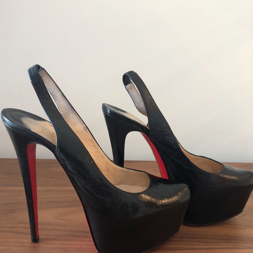Christian Louboutin 41